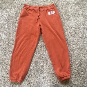Gap women’s sweatpants